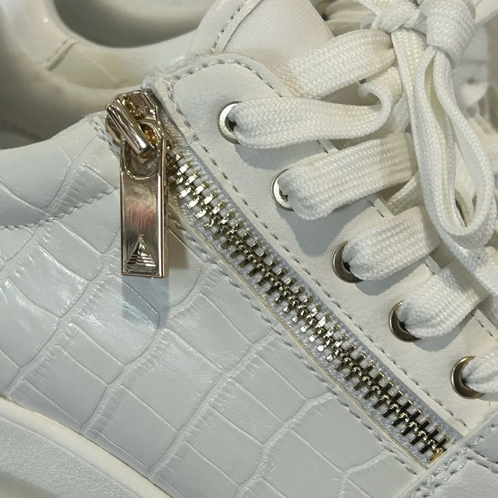 Aldo Adwiwia Women's Trainers
Trainers Wedge Sneakers Gold Outline Zipper Size 9 - Picture 8 of 13